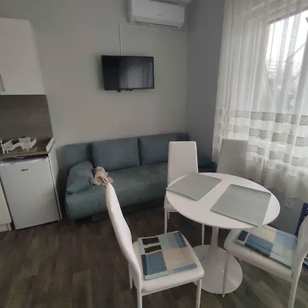 Apartment In - Balaton 49198 Siofok