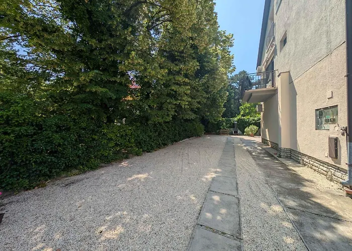 In - Balaton 49198 Siofok